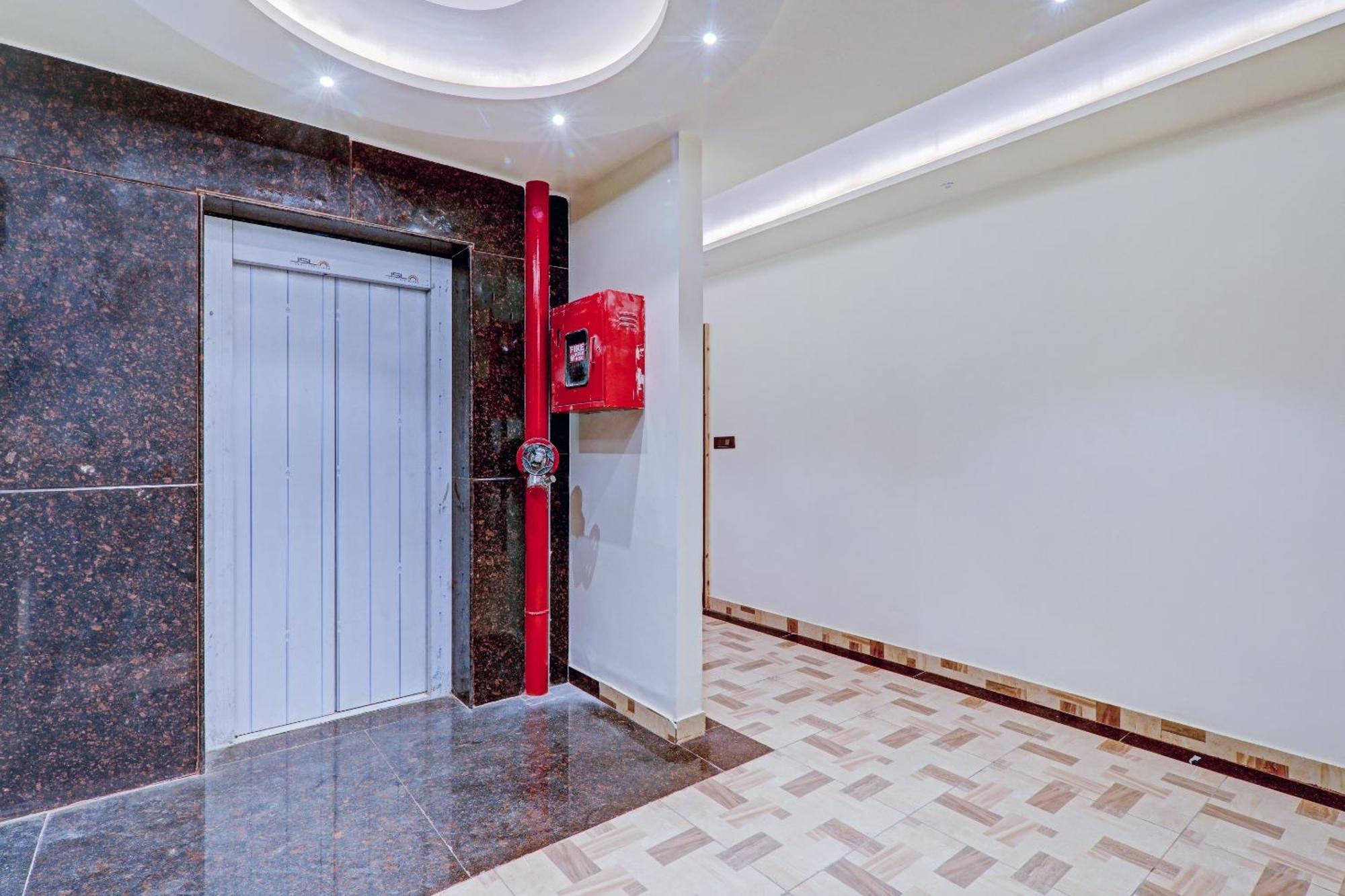 Super Townhouse Riddhi Residency Hotel Lucknow Exterior photo
